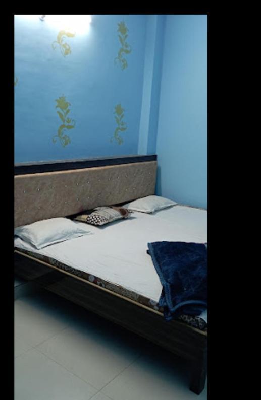 Maa Sharda Inn Hotel Maihar Exterior photo